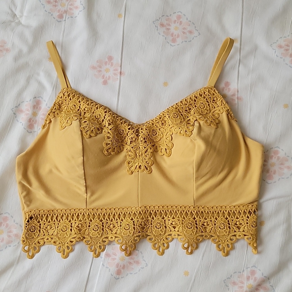 Mudd Gold Lace Bra Crop Top Large